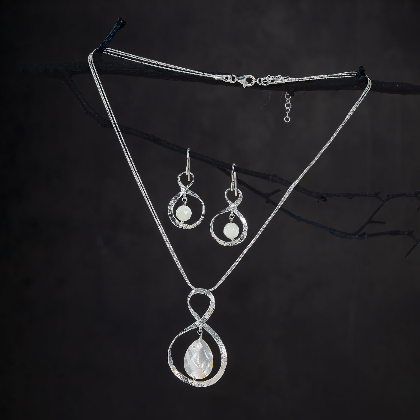 Mother Of Pearl And Sterling Silver Infinity Necklace & Earrings Set (Preorder)