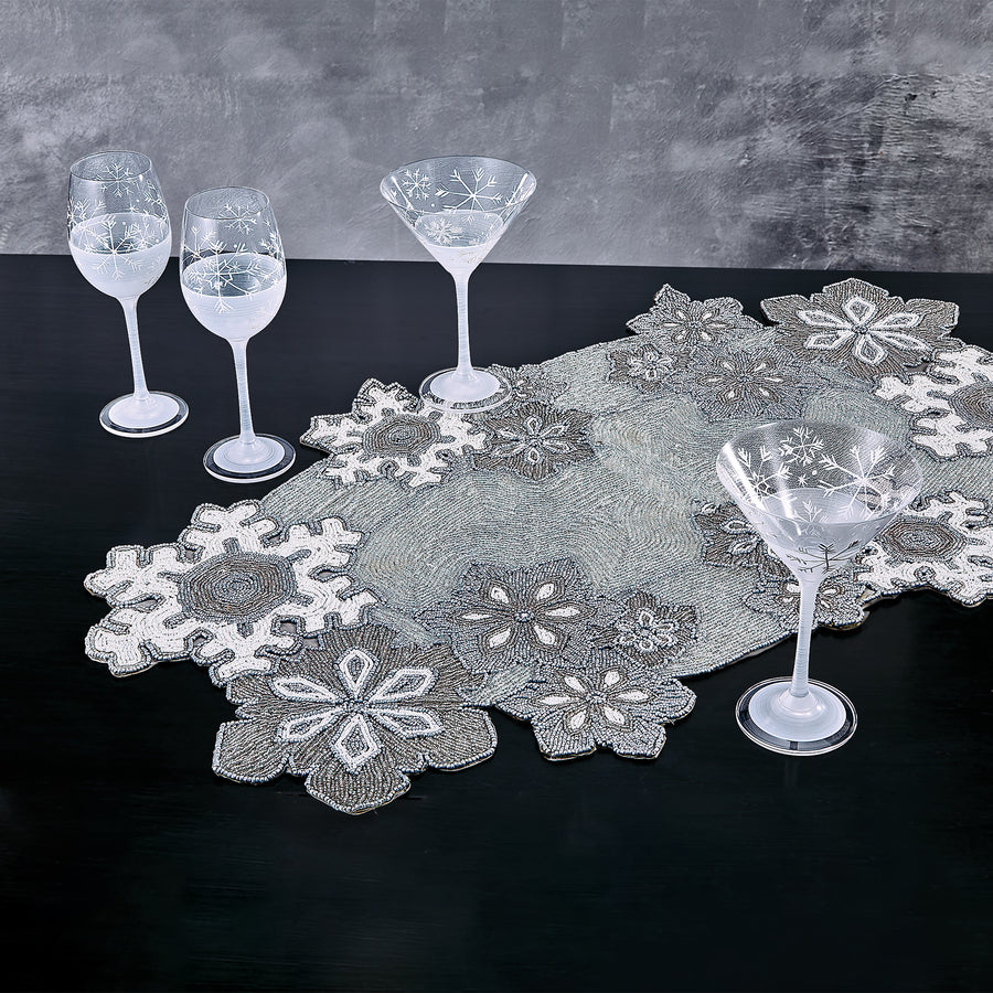 Sparkling Snowflakes Wine Glass