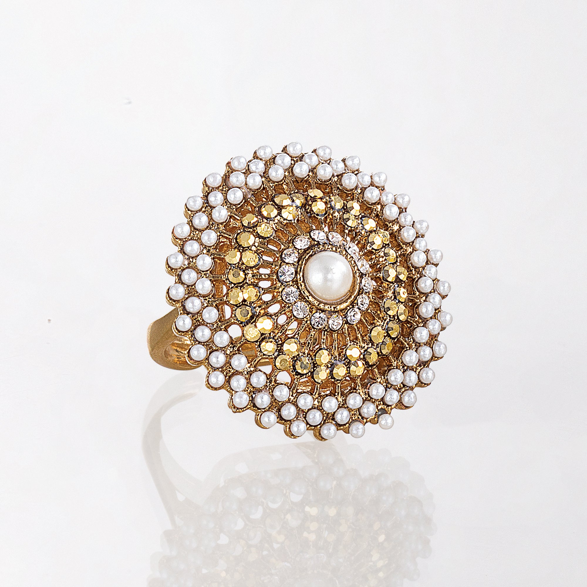 Victorian Pearl Ring | Uno Alla Volta