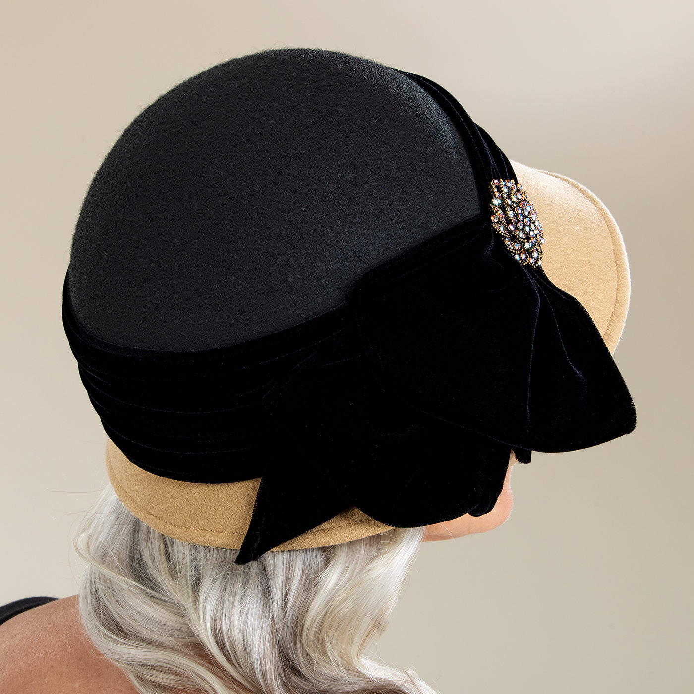 Zelda Two-Toned Black Cloche