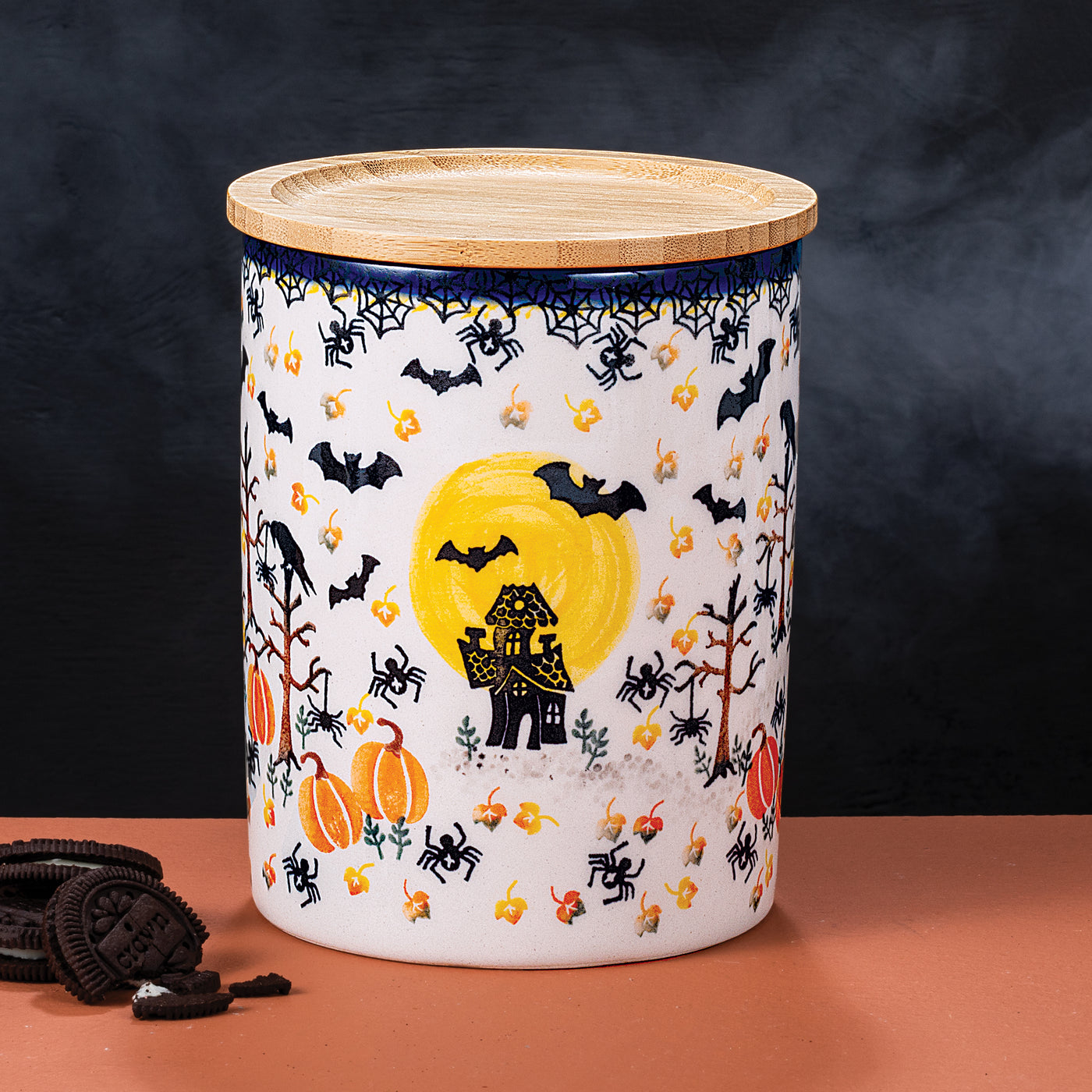 Polish Pottery Going Batty Cookie Jar | Uno Alla Volta