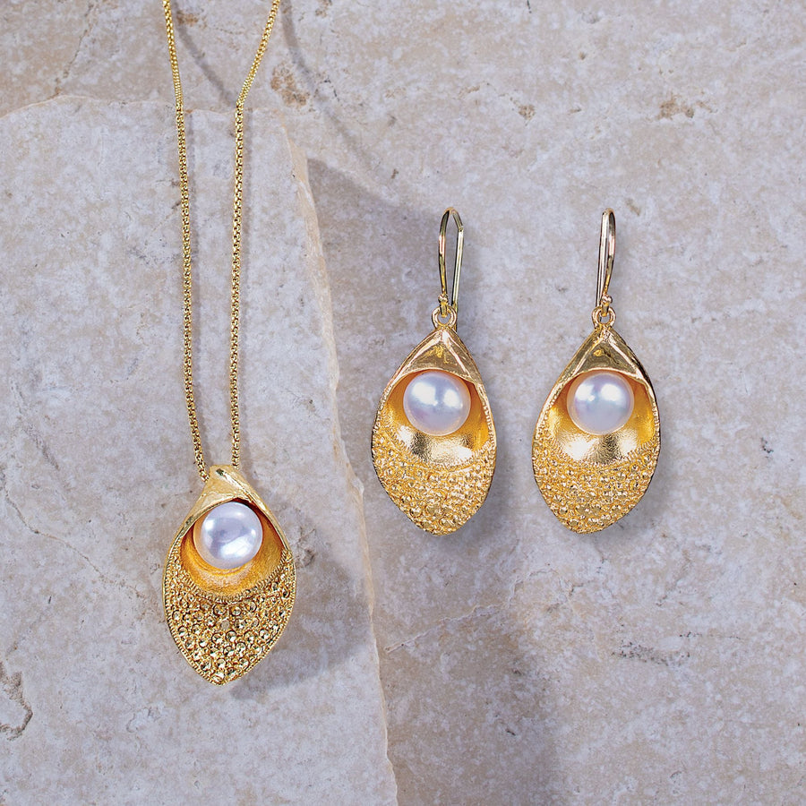 Avi's Precious Pearl Necklace & Earrings Set