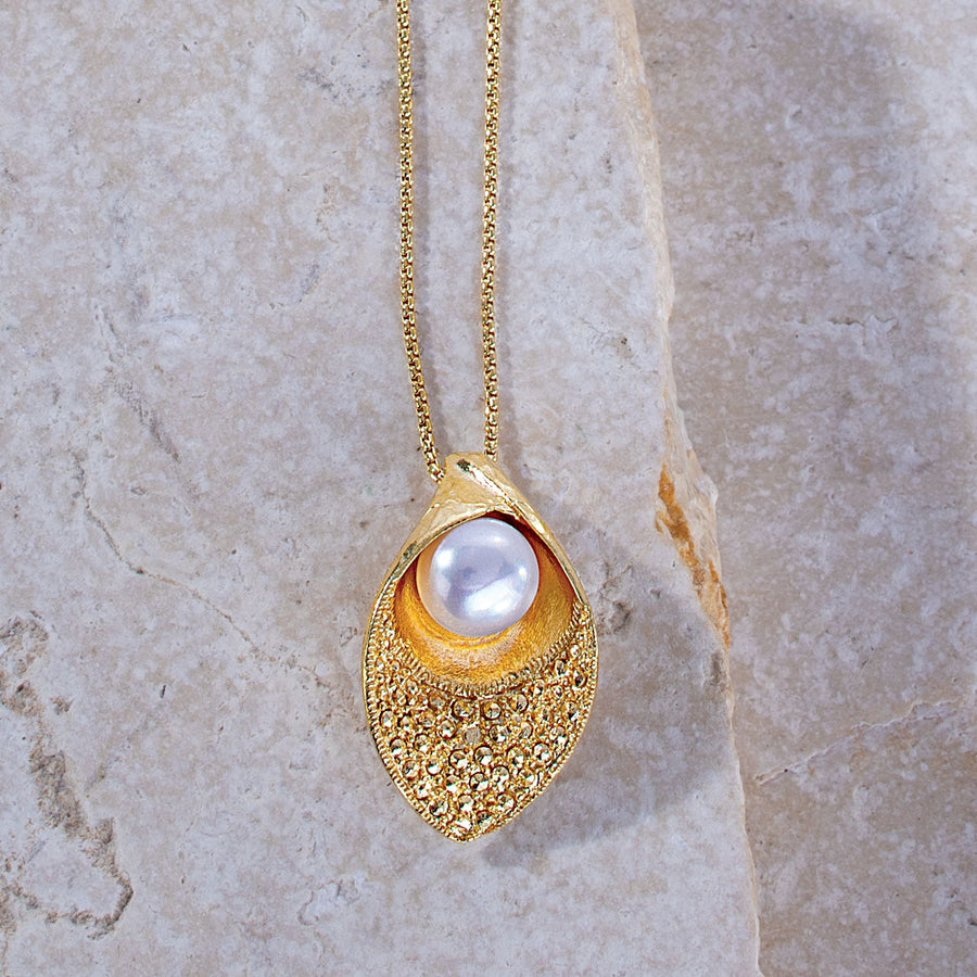 Avi's Precious Pearl Necklace