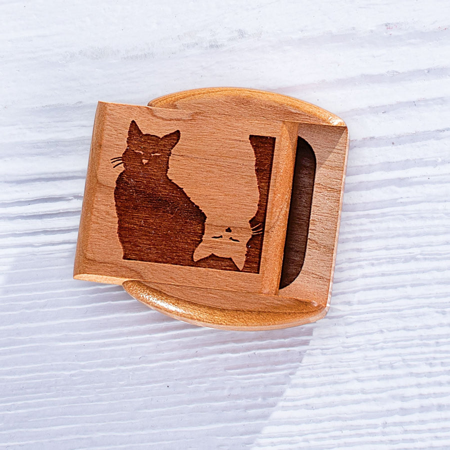 Wooden Ying-Yang Cat Box (Preorder)