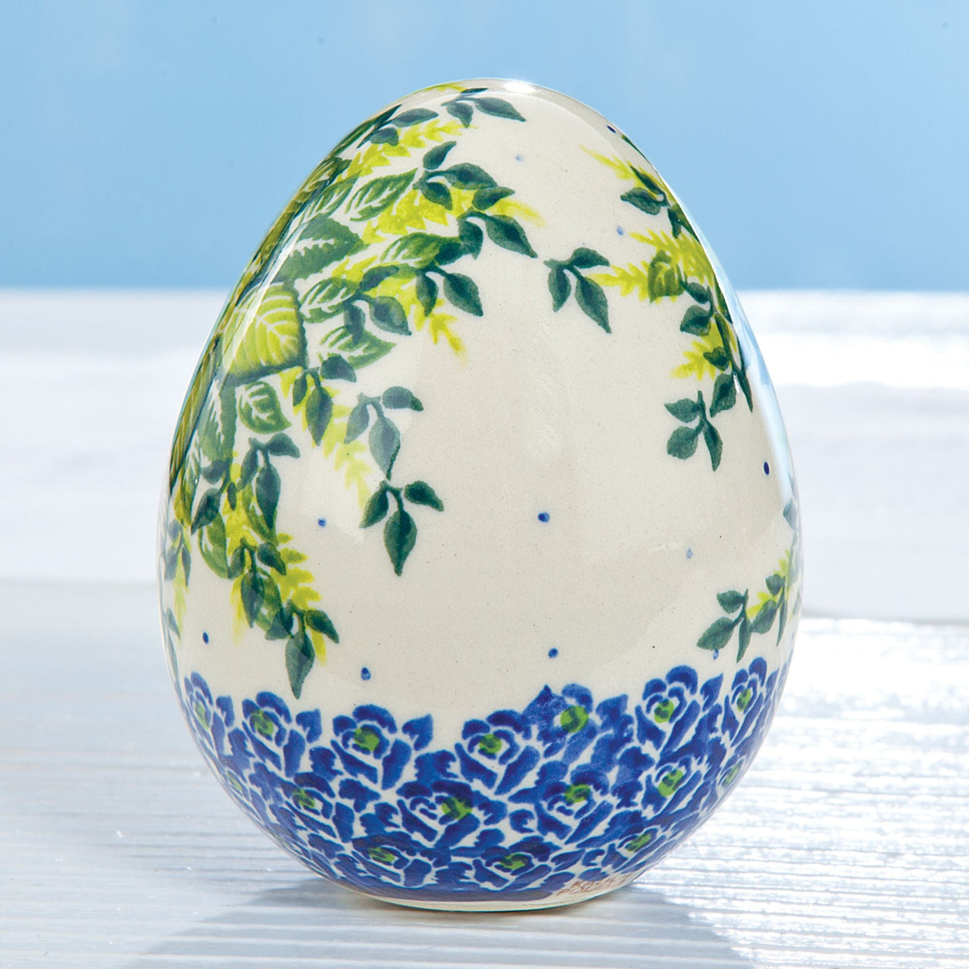 Polish Pottery ''Wild Hydrangea'' Floral Egg